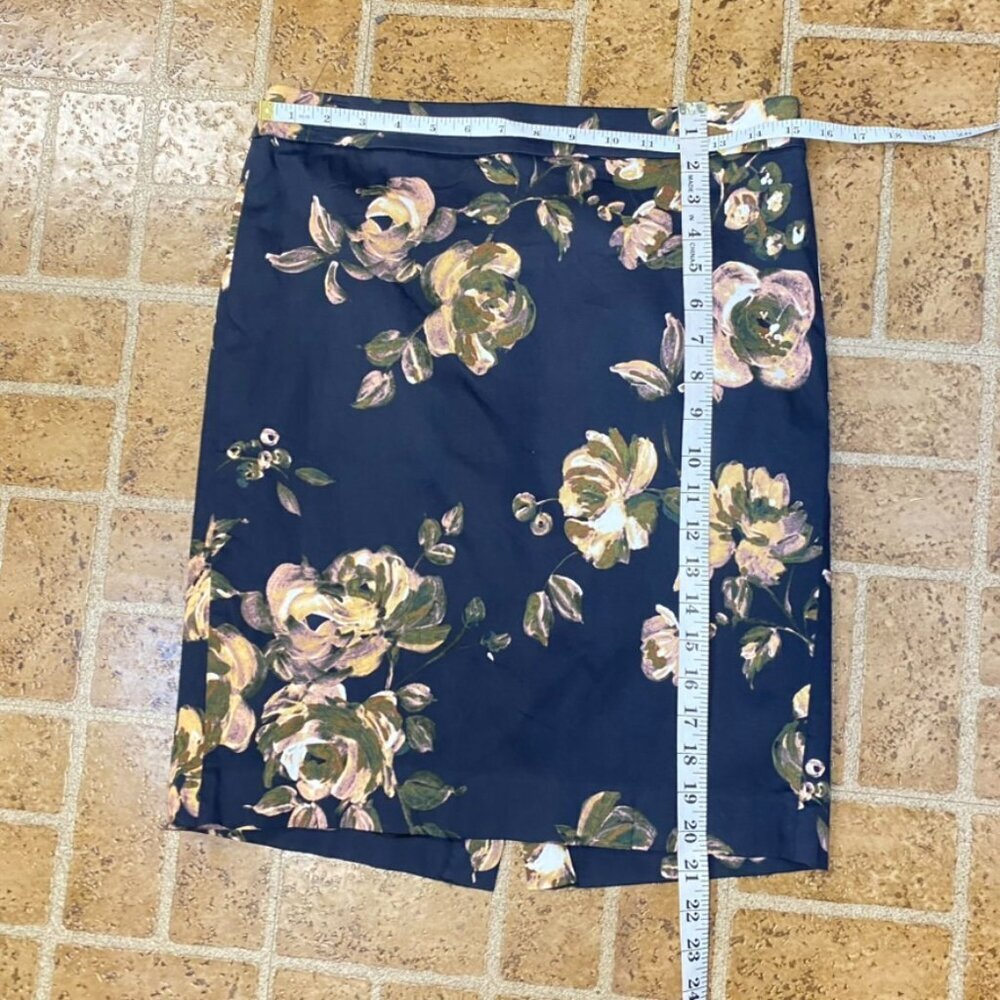J. Crew Classic Floral Pencil Skirt - Picture 9 of 9